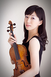 大槻 英未(OTSUKI Emi)vn