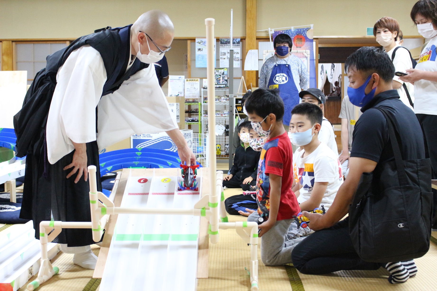 追肥「テラヨンカーズとミニ四駆をつくって走らせよう！」(2月開催分)のお知らせ